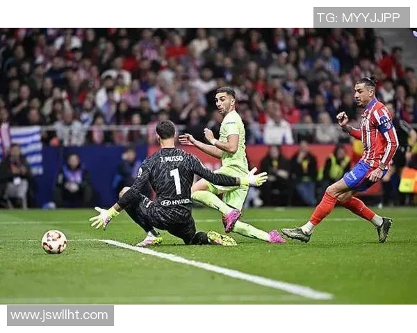 世界杯精彩对决里昂与巴萨战成平局战术解析引发全场热议